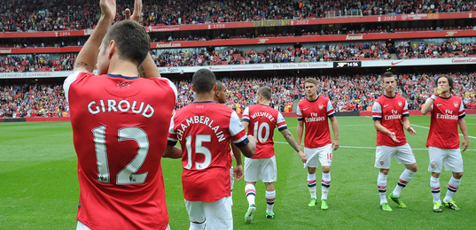 尼日利亚4-1大胜加蓬进入决赛，奥斯梅恩双响，埃朱克破门（尼日利亚4-1击败加蓬挺进决赛，奥斯梅恩梅开二度，埃朱克建功）