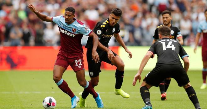 前意甲主帅：DV9是意甲最强前锋；尤文限制了洛卡特利的成长（前意甲教头：DV9堪称意甲最强中锋，尤文束缚了洛卡特利的成长）