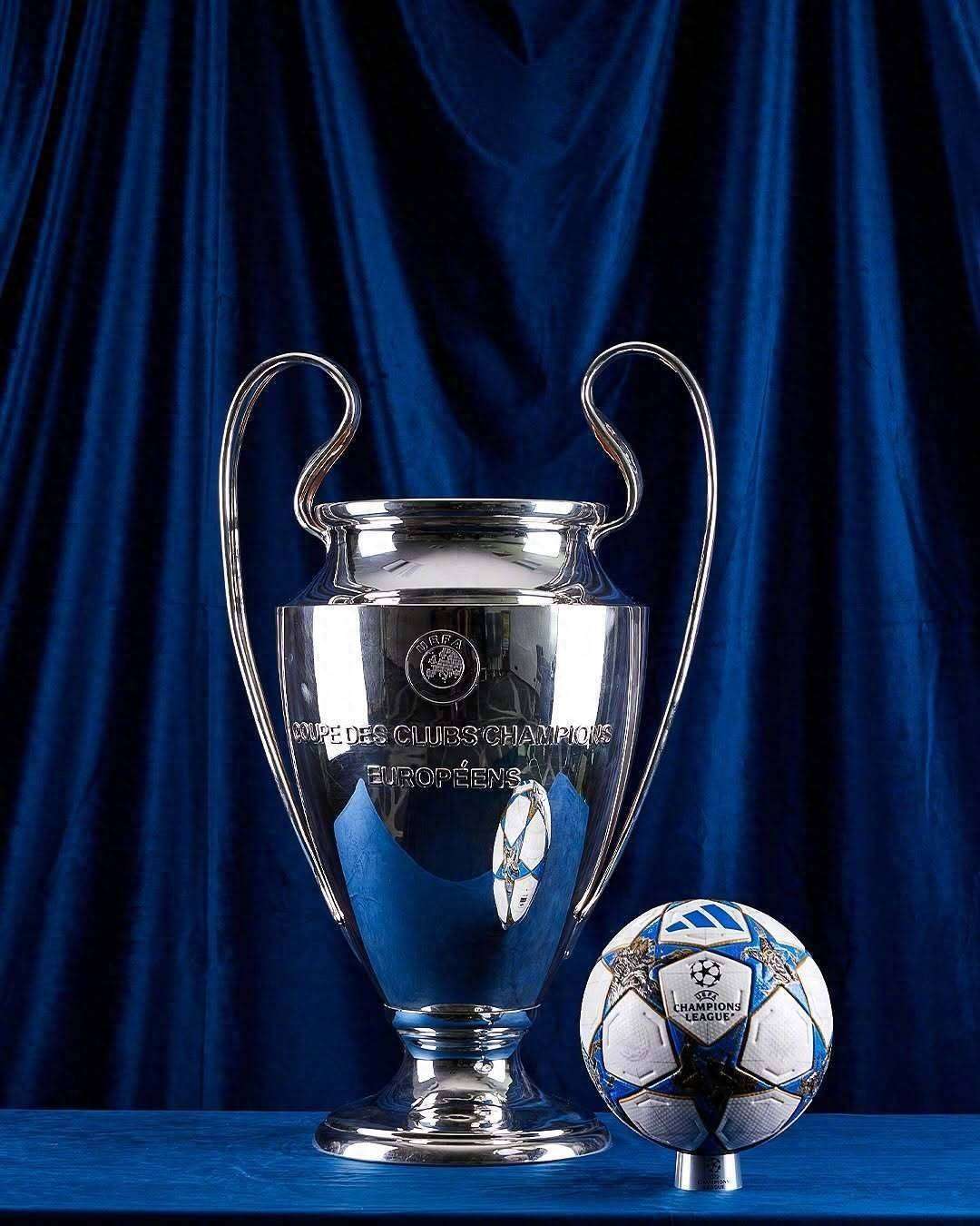 曼晚：曼联有信心在出售“弃将小队”前为引进谢什科提供资金（曼晚：曼联相信无需等卖“弃将小队”也能为引进谢什科筹措资金）