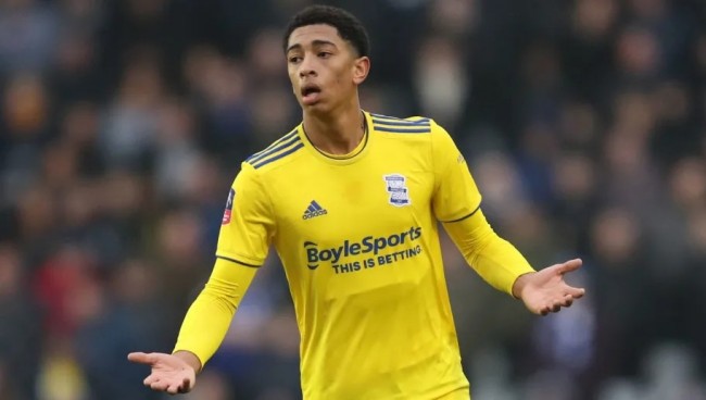 科斯切尔尼卫报专访：谈阿森纳、当洛里昂总监&足球思路（科斯切尔尼接受卫报专访：聊阿森纳、担任洛里昂总监及其足球理念）