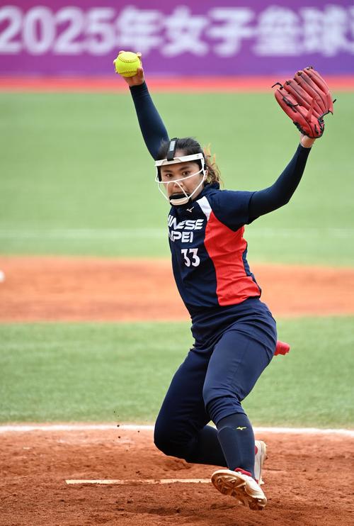 德甲半场：斯塔尼西奇&奥利塞分别破门，拜仁2-0海登海姆（半场战报：斯塔尼西奇与奥利塞各建一功，拜仁暂2-0领先海登海姆）