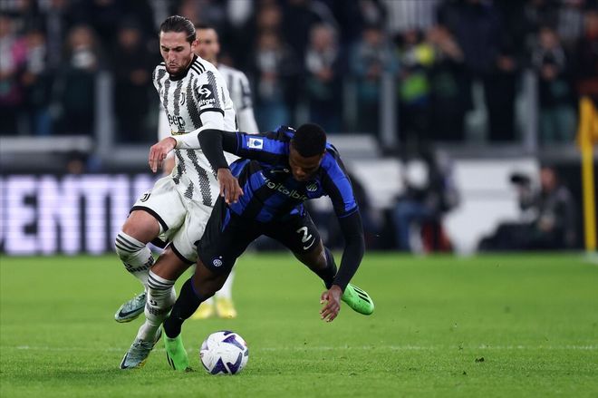 英媒：如果斯洛特下课，利物浦可能让杰拉德担任临时主帅（英媒：斯洛特一旦下课，利物浦或让杰拉德临时执教）