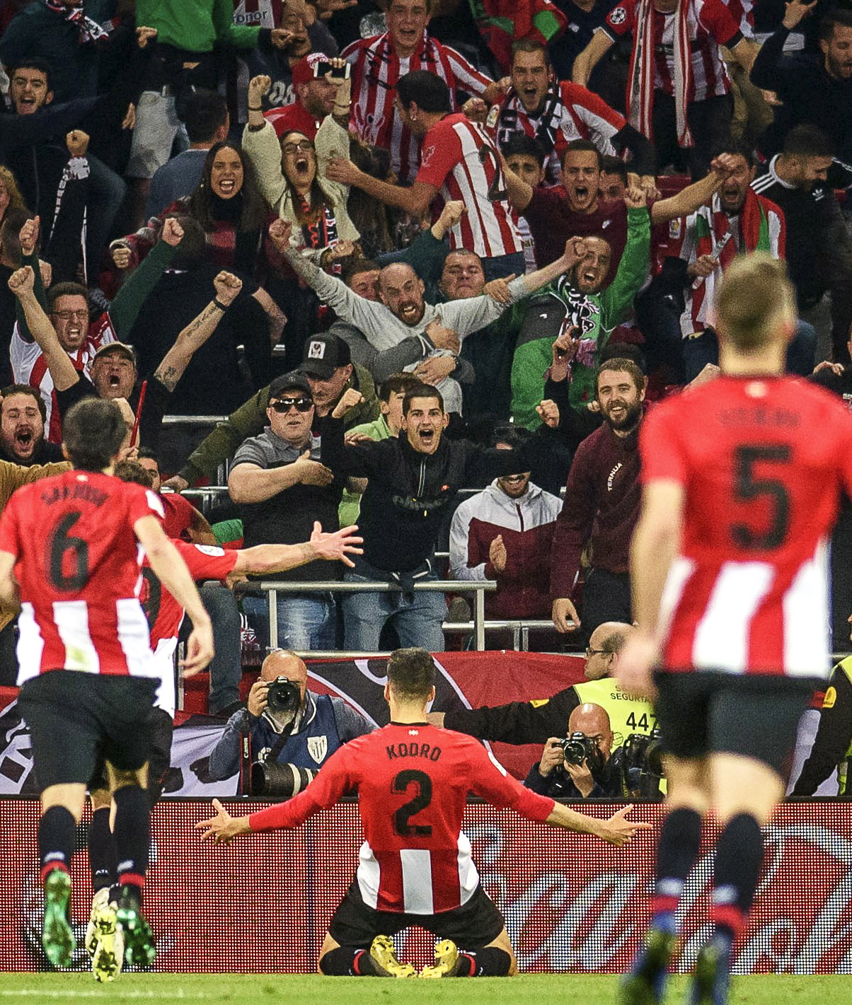 科瓦奇：我对施洛特贝克续约保持乐观；安塞尔米诺留到赛季末（科瓦奇：看好施洛特贝克完成续约，安塞尔米诺将留队至赛季结束）