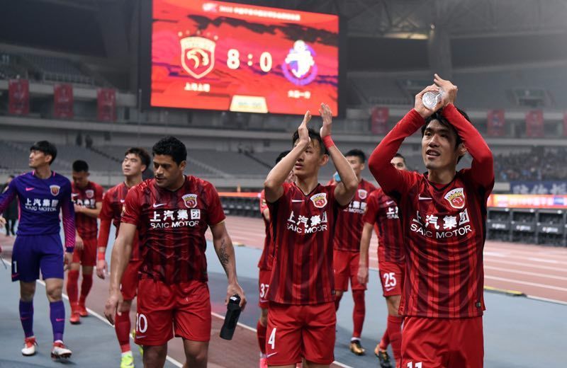 湖人罚球23-36落后马刺，赛季首次少于对手达10次（湖人罚球23比36不及马刺，本季首次比对手少10次）