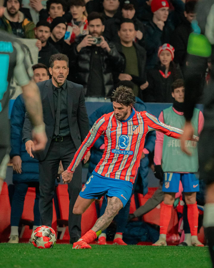 梅总监!旧将：梅西不会回诺坎普踢球，他更适合担任巴萨体育总监（巴萨旧将：梅西不会以球员身份重返诺坎普，更适合出任俱乐部体育总监）