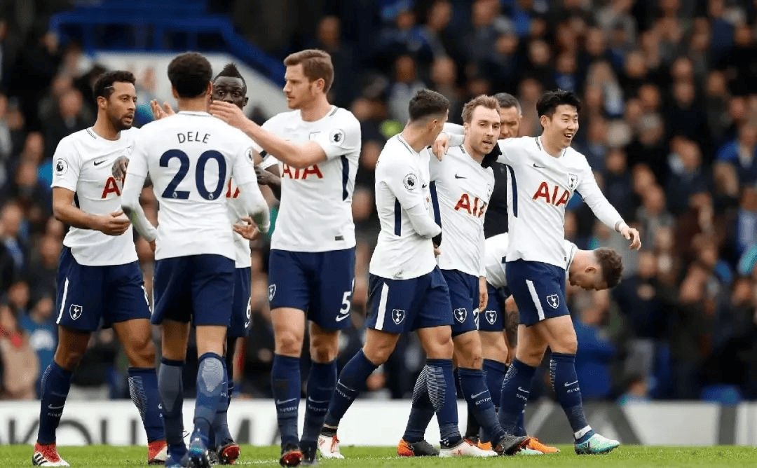 重庆铜梁龙总经理：明年中超主场有几个不同的选择，暂未确定（重庆铜梁龙总经理：明年中超主场多方案备选，尚未最终敲定）