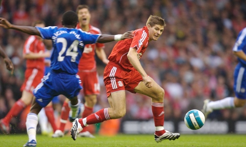 中国足协代表团访问法兰克福俱乐部，双方开展深度交流（中国足协代表团走访法兰克福俱乐部，双方进行深入交流）